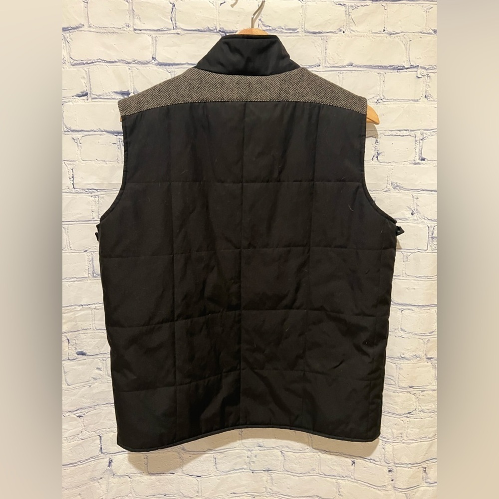 Claiborne men’s black and gray vest zipper front size 42 - Picture 3 of 6